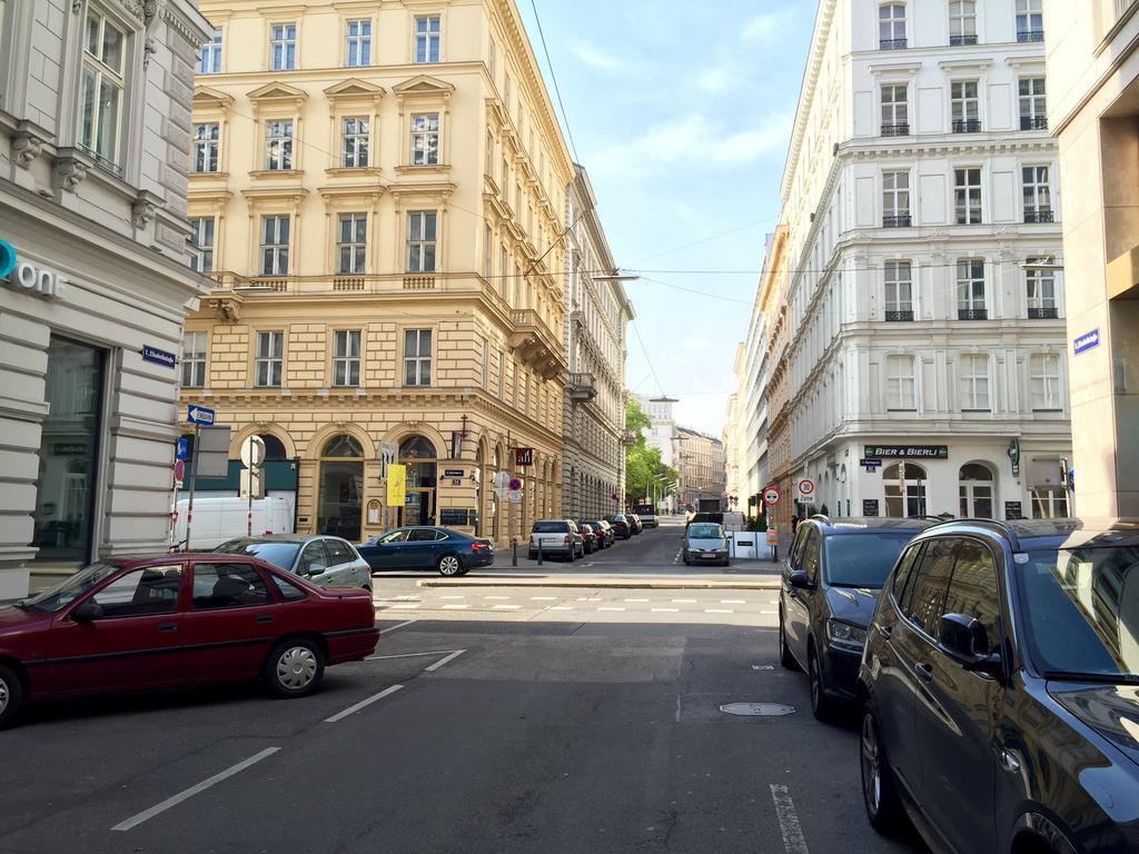 Heart Of Vienna "Opera House" Studio Viena Exterior foto